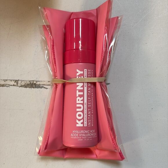 Kourtney Instant Self-Tan Mousse - Picture 7 of 9